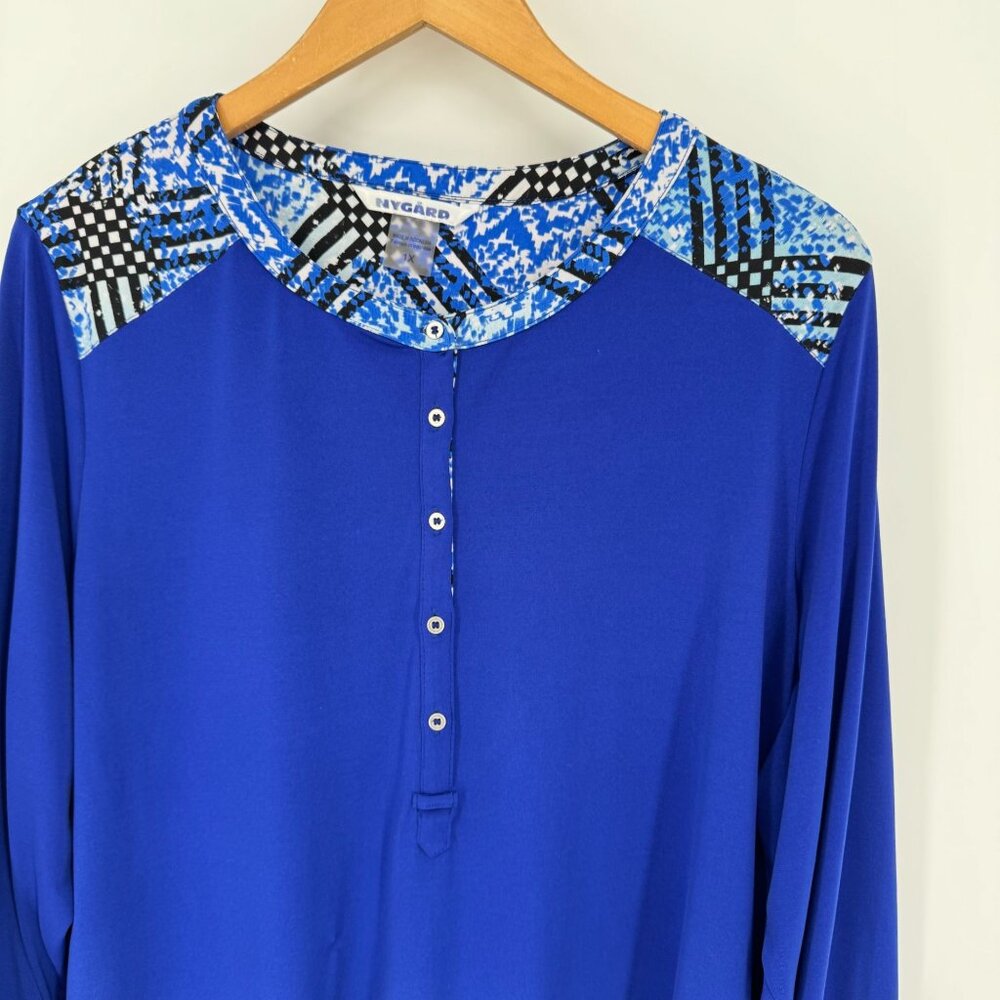 Nygard Womens Tunic Top Size 1X Button Blue Stretch Contrast Comfort Work Career
